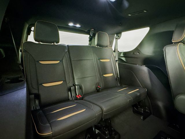 2024 Sterling Metallic GMC Yukon AT4 4X4 SUV