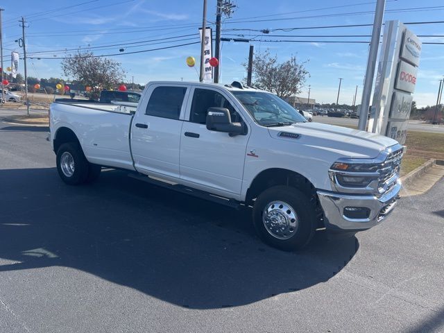 2026 RAM 3500 Tradesman Crew Cab LB DRW 4WD