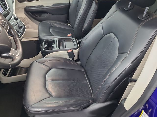 2019 – Chrysler – Pacifica