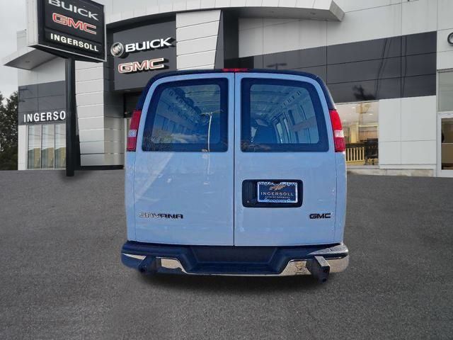 2022 GMC Savana 2500 Work Van 16