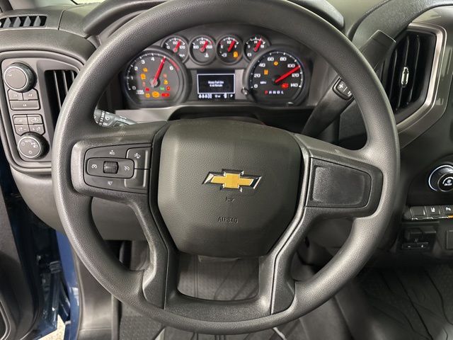 2025 Chevrolet Silverado 2500HD Custom photo