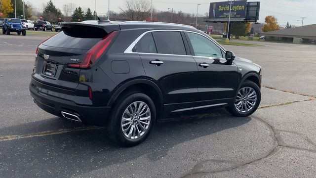 2024 Cadillac XT4 Premium Luxury 8