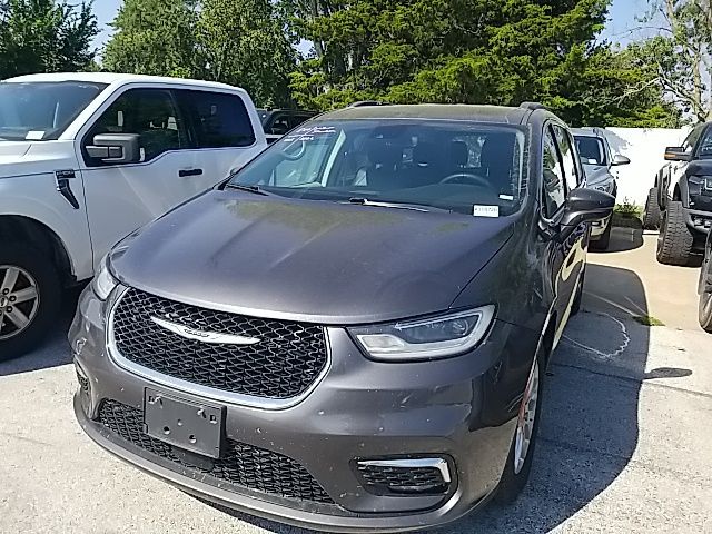 Used 2022 Chrysler Pacifica Van