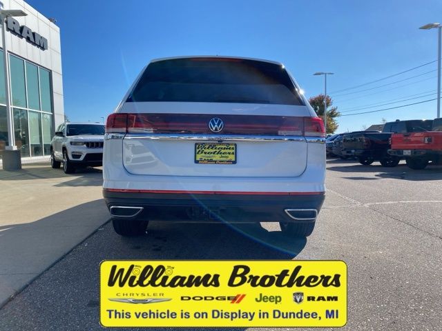 2024 Volkswagen Atlas 2.0T SE w/Technology - Aurora Red Metallic exterior view 6