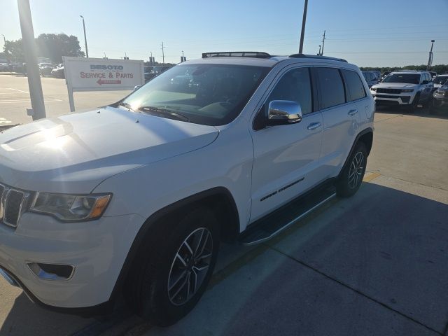2022 Jeep Grand Cherokee Limited's photo