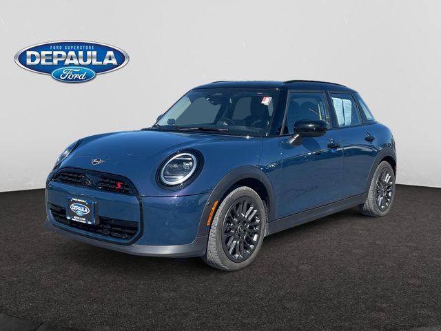 2025 MINI Cooper S Signature Trim 4-door Hatchback