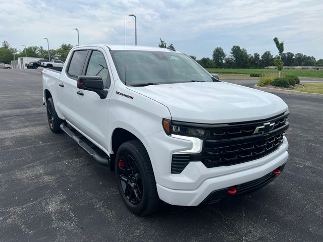 Summit White 2024 Chevrolet Silverado 1500 Pickup Truck Four-Wheel Drive Automatic