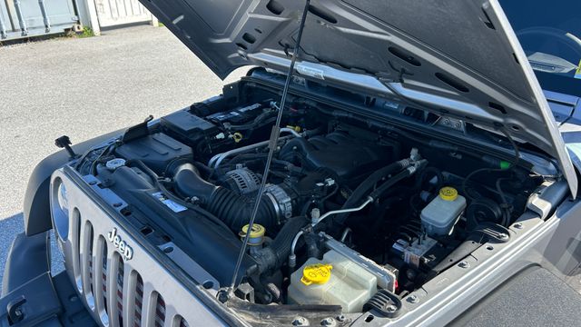 Used 2016 Jeep Wrangler SUV