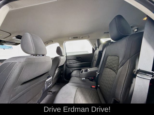 Used 2025 Nissan Pathfinder SUV