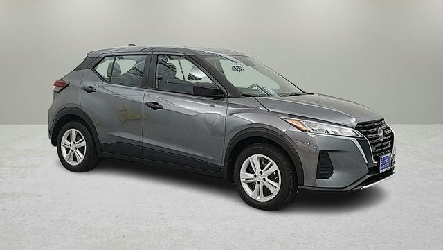 2025 Nissan Kicks Play