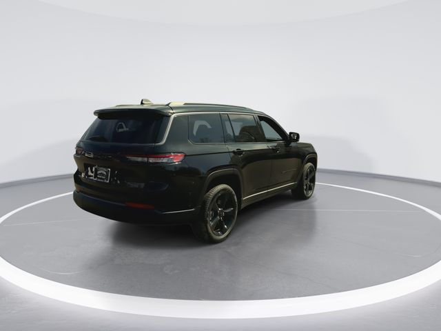 New 2026 Diamond Black Crystal Pearl-Coat Exterior Paint Jeep Limited image 7