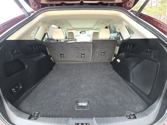 2022 Ford Edge Titanium:168337A