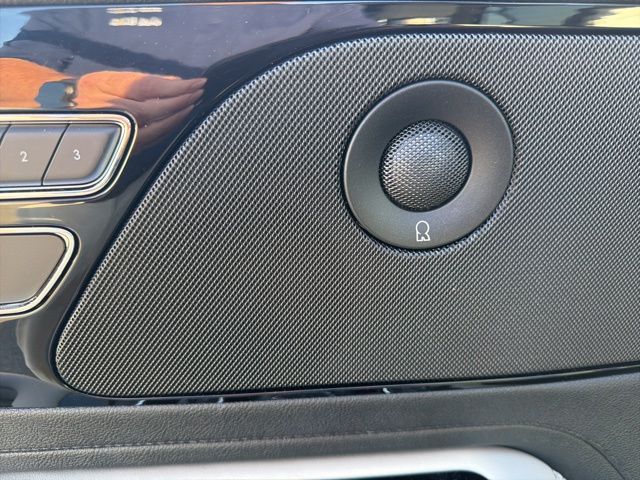 Used 2025 Blue Lincoln Reserve image 15