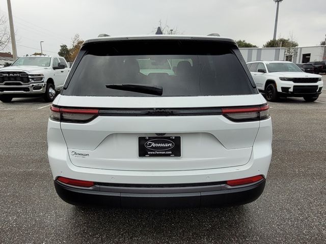 New 2026 White/off-white Jeep Laredo image 11