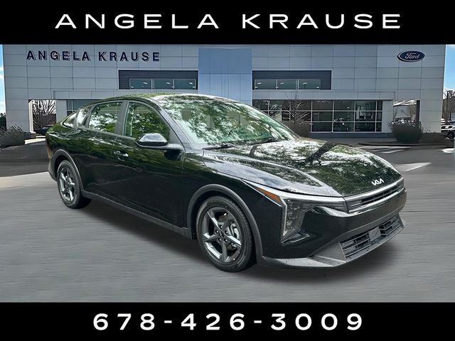 2025 Kia K4 LXS AT's photo
