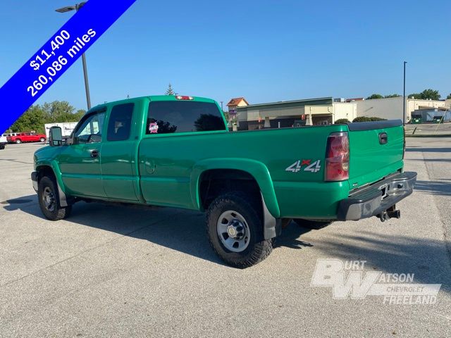 2004 Chevrolet Silverado 3500 LS 28