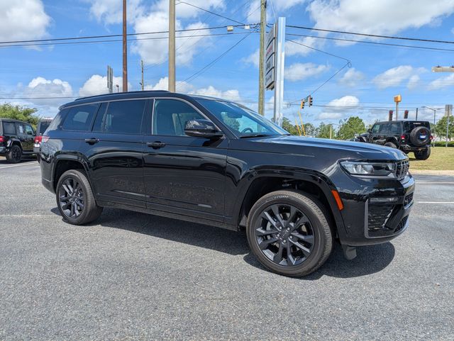 2026 Jeep Grand Cherokee L Limited Reserve 4x4's photo