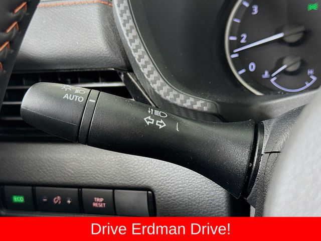 2025 Nissan Sentra SR - Photo 14