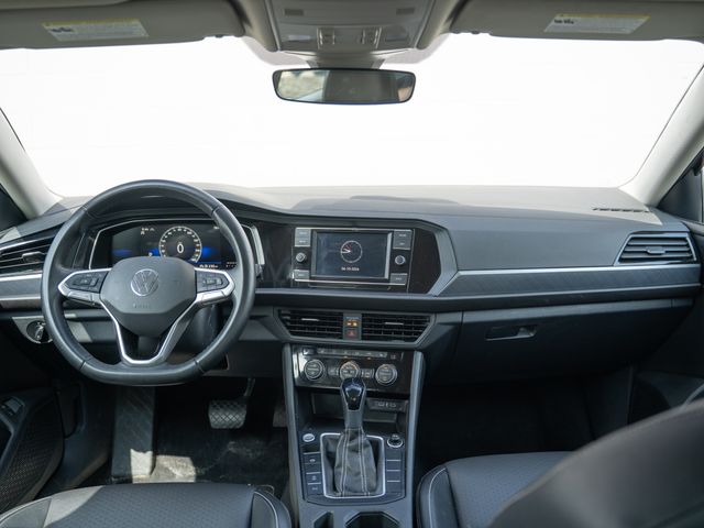 Certified Used 2024  Volkswagen 1.5T SE image 20