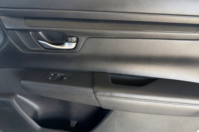 2024 Honda CR-V LX - Photo 22