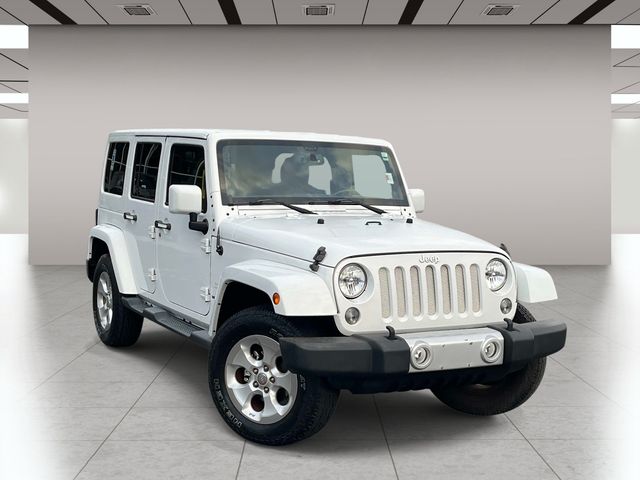 Bright White Clearcoat 2014 Jeep Wrangler Unlimited Sahara 4WD SUV / Crossover Four-Wheel Drive 5-Speed Automatic