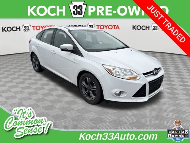 Oxford White 2012 Ford Focus SE Sedan Front-Wheel Drive 5-Speed Manual