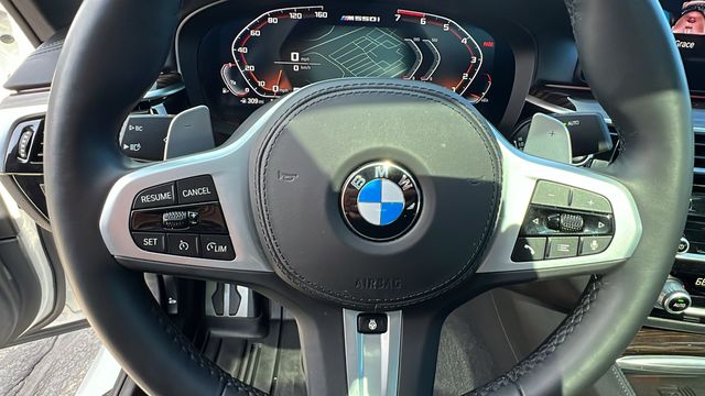 2021 BMW 5 Series M550i xDrive 33