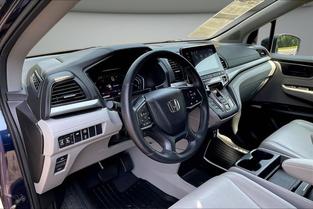 Used 2022 Honda Odyssey Van