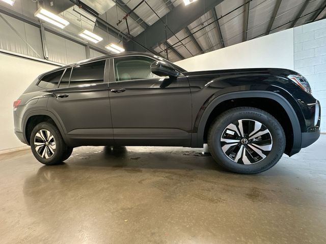 2026 Volkswagen Atlas 2.0T SE Black at South Hills CDJR
