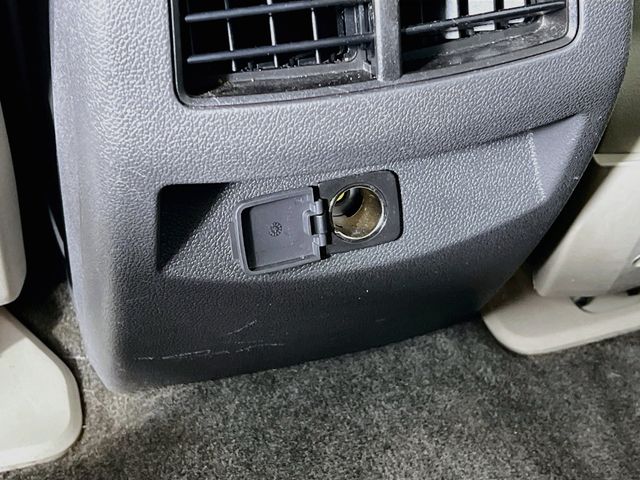 Used 2014 White Ford SEL image 33