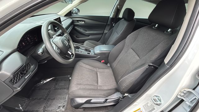 Used 2024  Honda LX image 18