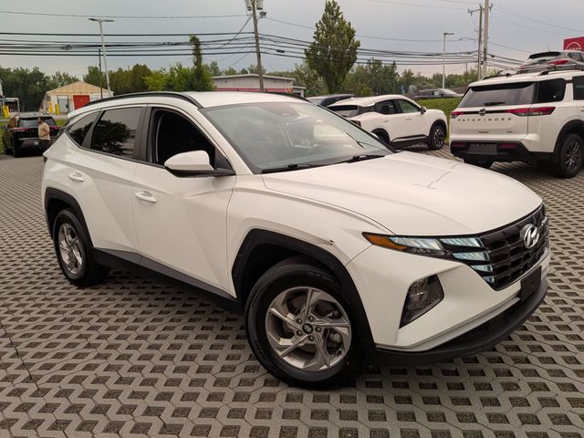 White Pearl 2024 Hyundai Tucson SUV / Crossover All-Wheel Drive 8-Speed Automatic