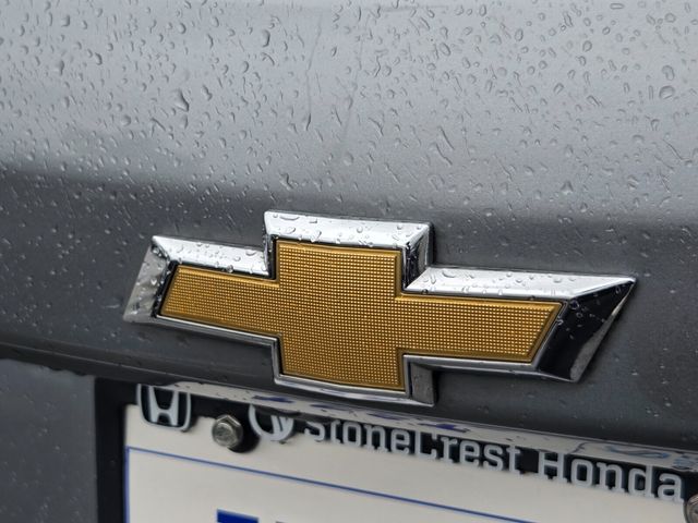 Used 2023 Gray Chevrolet LT image 40