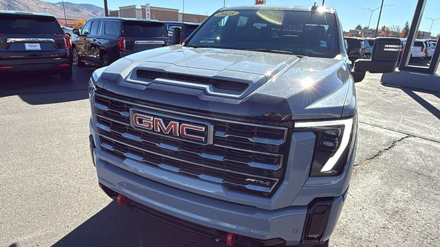 2025 GMC Sierra 2500HD AT4 9