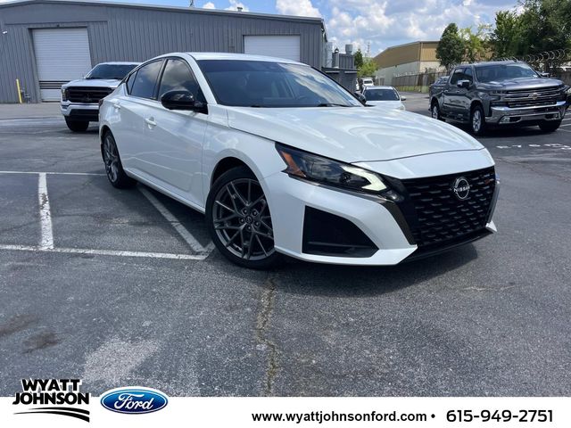 2023 Nissan Altima 2.0 SR