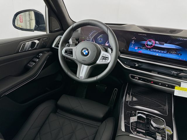 2025 BMW X7 xDrive40i 24