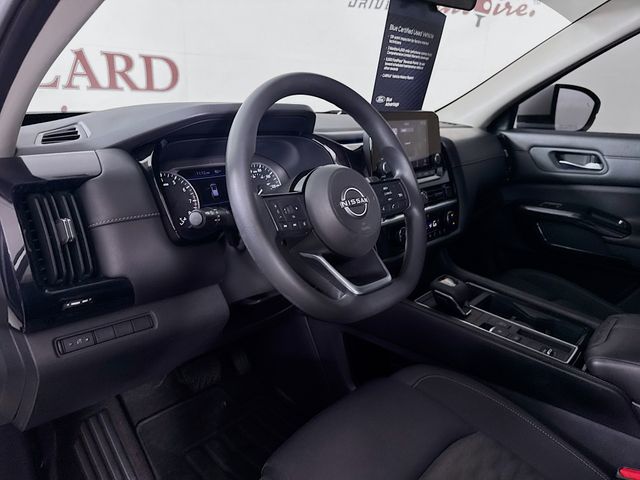 2022 Glacier White Nissan Pathfinder S FWD SUV