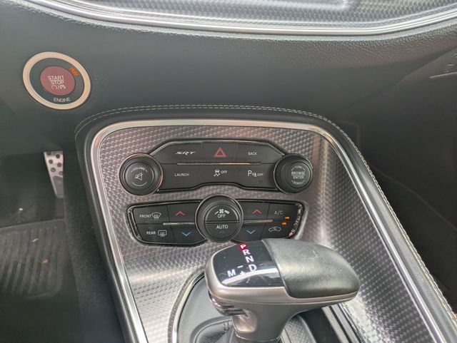 Challenger SRT Hellcat