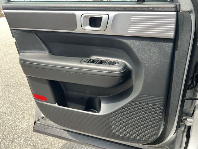 Used 2026 Silver Hyundai SEL image 30