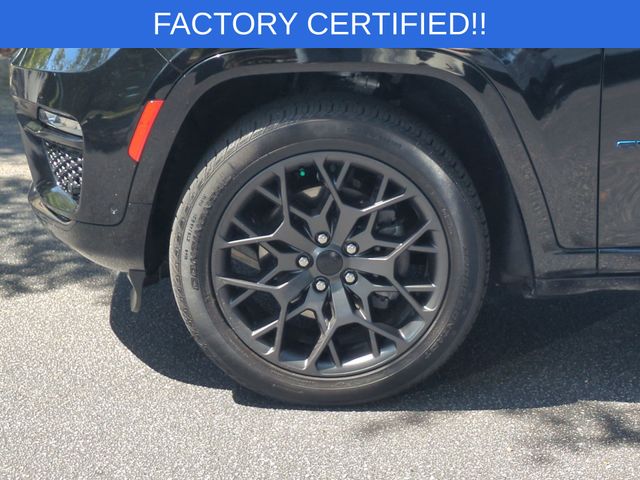 Used 2024 Black Jeep Summit Reserve 4xe image 10