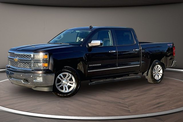 Gray (Tungsten Metallic) 2014 Chevrolet Silverado 1500 Pickup Truck Four-Wheel Drive 6-Speed Automatic Overdrive