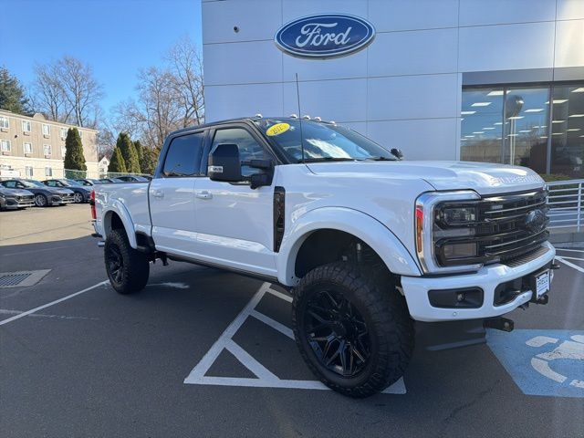 2025 Ford F-350 Super Duty Platinum Crew Cab 4WD