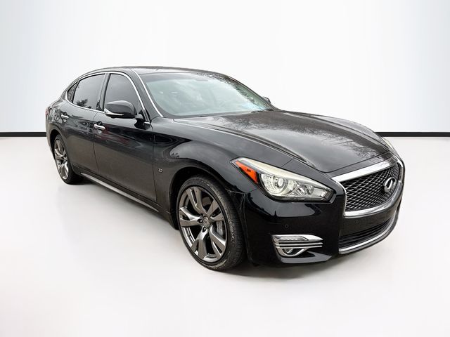 2018 INFINITI Q70L 3.7 Luxe AWD