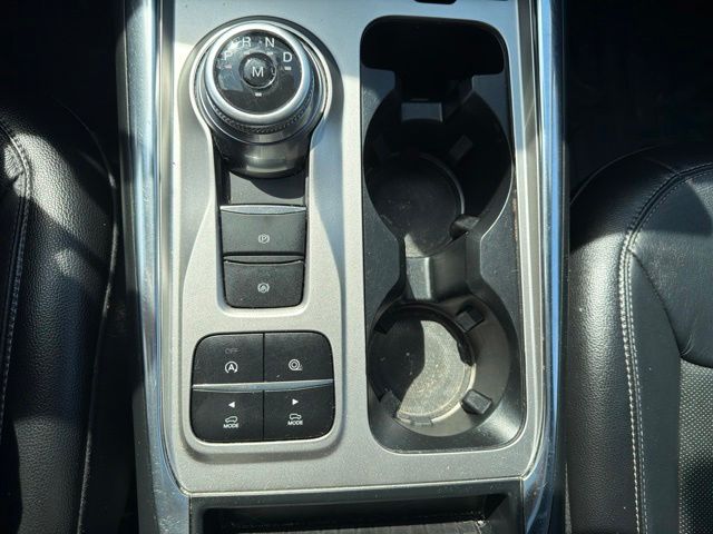 Used 2020 White Ford Limited image 24