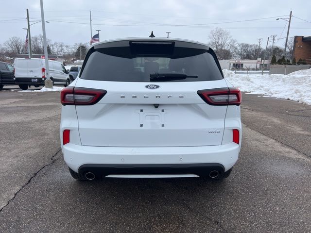 2023 Ford Escape
