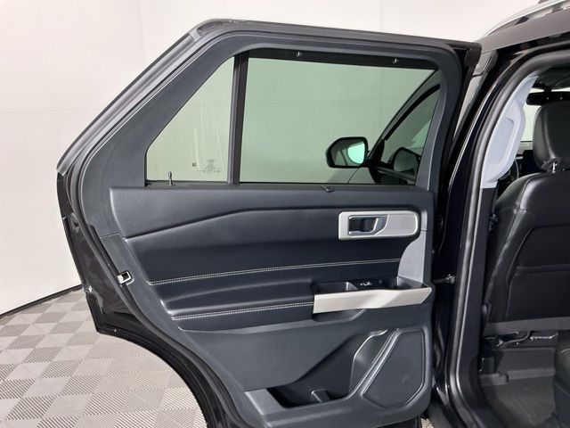 Certified Used 2022 Black Ford Limited image 30