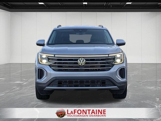 2025 Volkswagen Atlas SE w/Tech - Photo 8