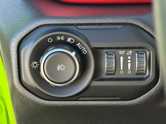 Used 2021 Green Jeep Unlimited Rubicon image 22