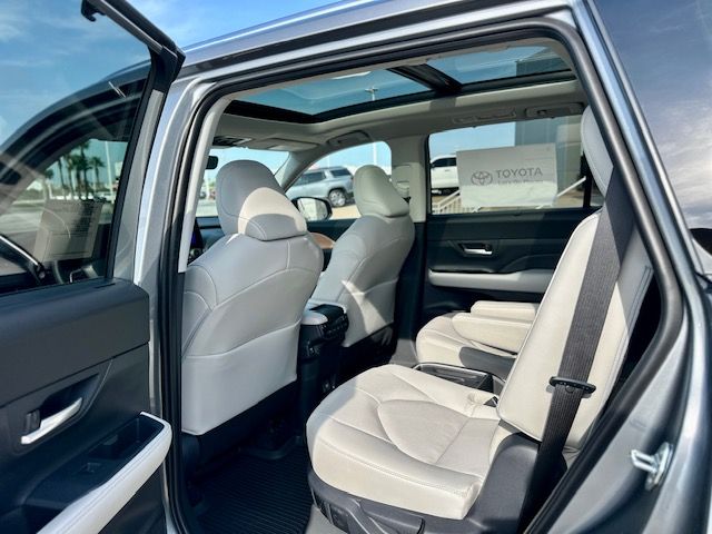 2026 Toyota Grand Highlander Limited - 9