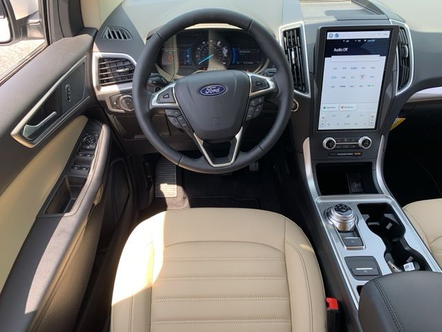 2024 Ford Edge SEL 16